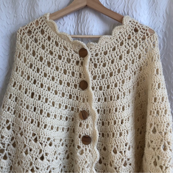 Handmade Cream Crochet Wool Knit Oversized Button Up Sweater Cape - Picture 9 of 15